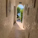 Hotel La Belle Aurore 4*
