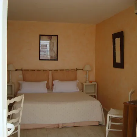 Hotel La Belle Aurore 4*
