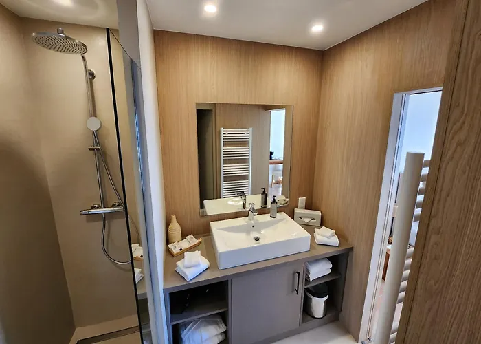 Hotel La Belle Aurore 4*