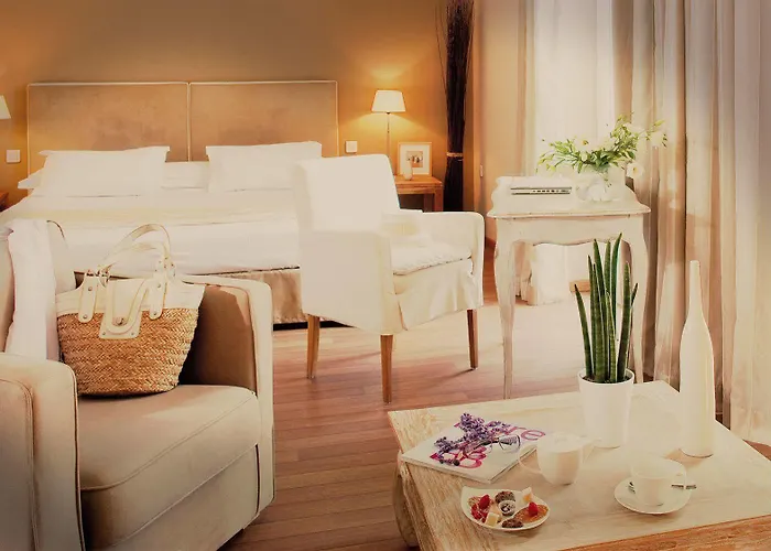 La Belle Aurore Hotel