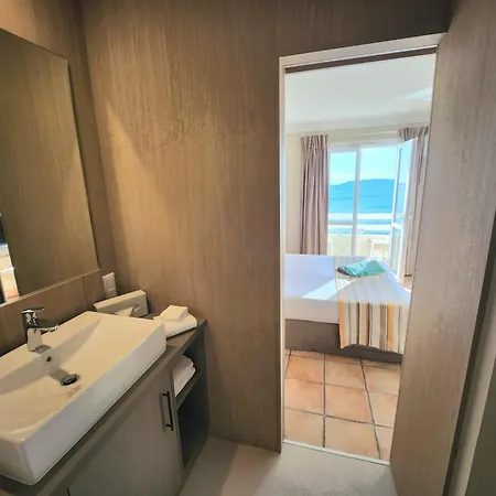 La Belle Aurore - Les Collectionneurs Hotel 4*