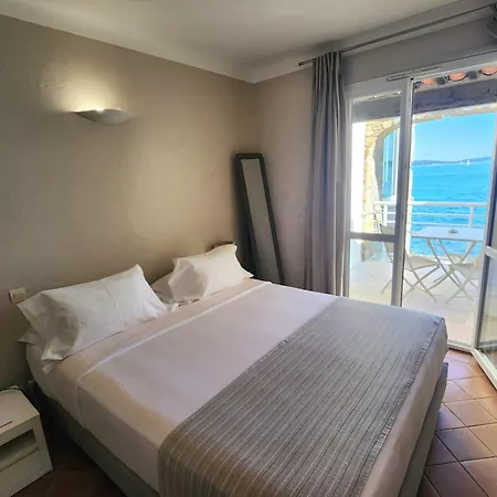 La Belle Aurore 4*