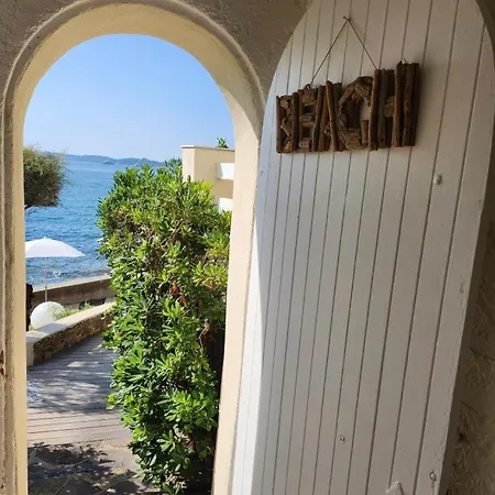 Hotel La Belle Aurore 4*