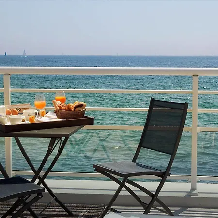 La Belle Aurore - Les Collectionneurs 4* Sainte-Maxime